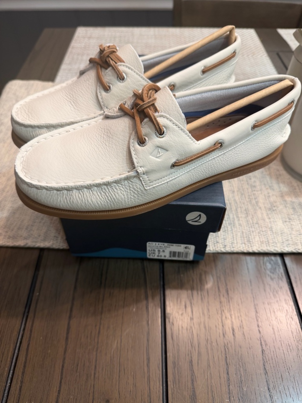 NEW Sperry White Leather Boat Shoes with Tan Laces